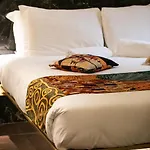 Bhr Cavour 150 Guest house