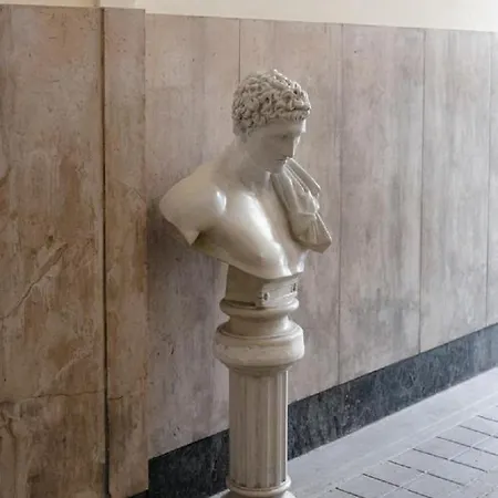 Pensión Bhr Cavour 150 4*