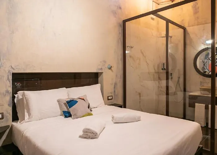 Bhr Cavour 150 بيت ضيافة روما