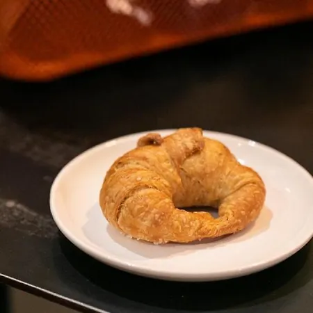 Bhr Cavour 150 Pensión Roma